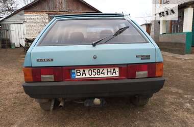 Хэтчбек ВАЗ / Lada 2109 1992 в Ольшанке