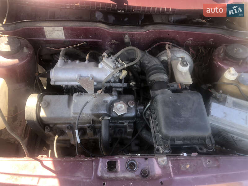 Хэтчбек ВАЗ / Lada 2109 2000 в Александровке