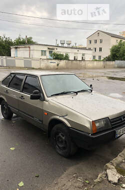 Хетчбек ВАЗ / Lada 2109 2002 в Дніпрі