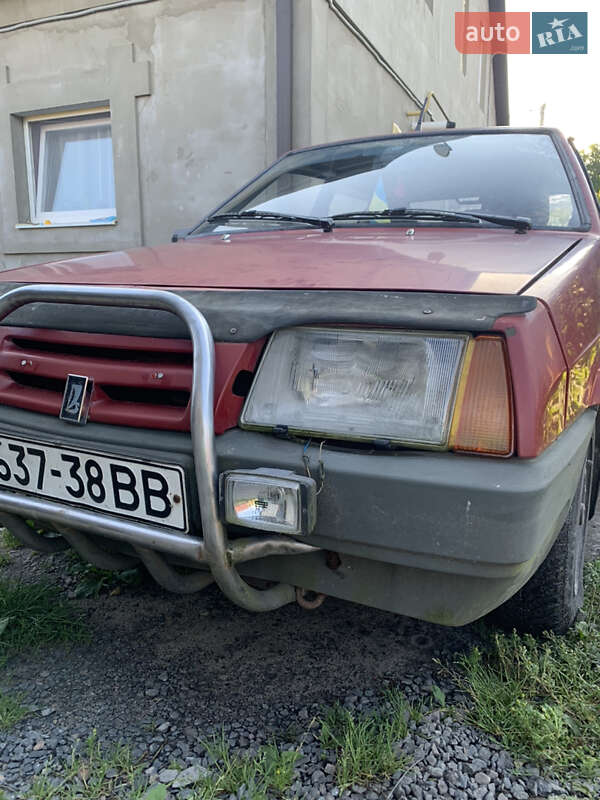 Хэтчбек ВАЗ / Lada 2109 1991 в Киверцах