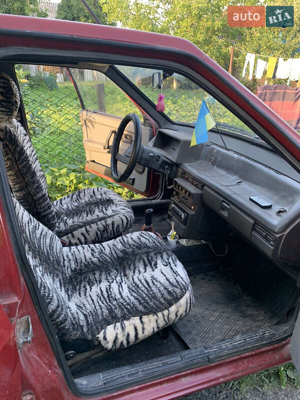 Хэтчбек ВАЗ / Lada 2109 1991 в Киверцах
