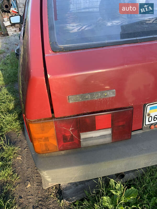 Хэтчбек ВАЗ / Lada 2109 1991 в Киверцах