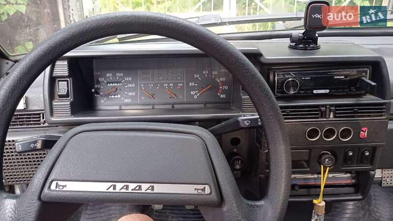 Хэтчбек ВАЗ / Lada 2109 2003 в Харькове