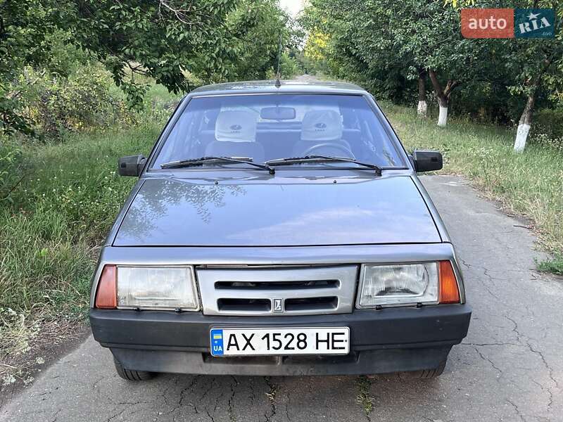 Хетчбек ВАЗ / Lada 2109 1993 в Лозовій