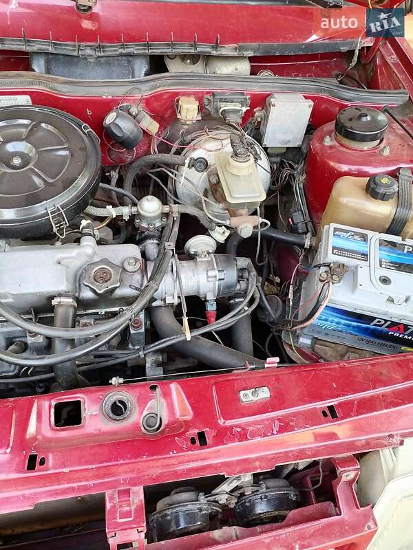 Хэтчбек ВАЗ / Lada 2109 1992 в Кривом Роге