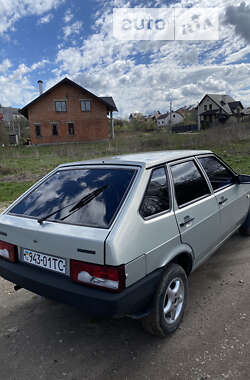 Хэтчбек ВАЗ / Lada 2109 2000 в Львове