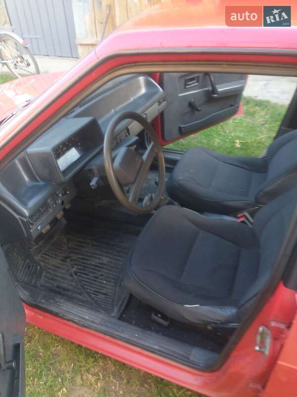 Хэтчбек ВАЗ / Lada 2109 1994 в Черновцах