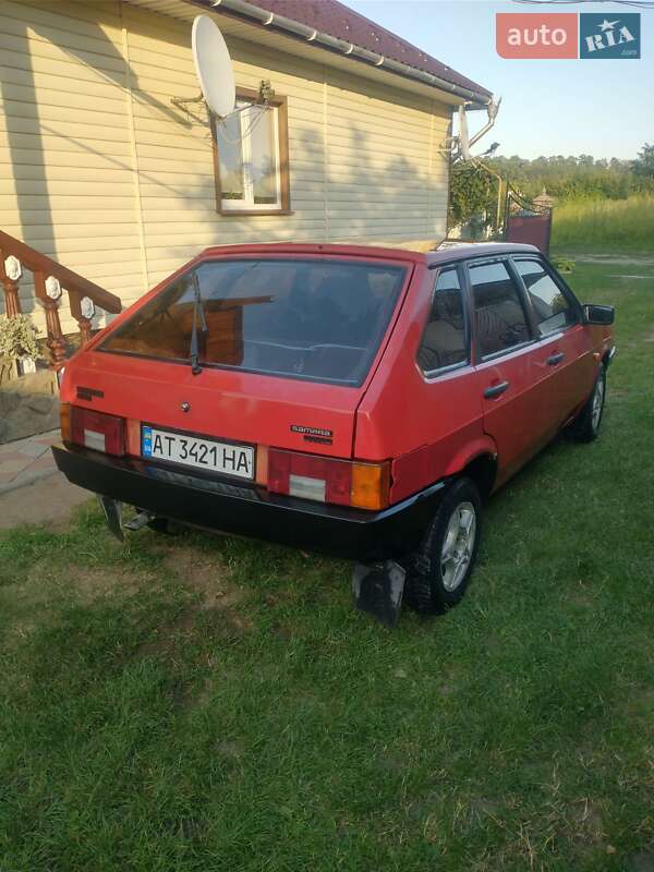 Хэтчбек ВАЗ / Lada 2109 1994 в Черновцах