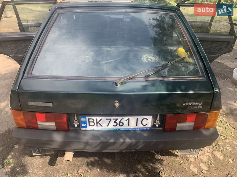 Хэтчбек ВАЗ / Lada 2109 2002 в Дубно