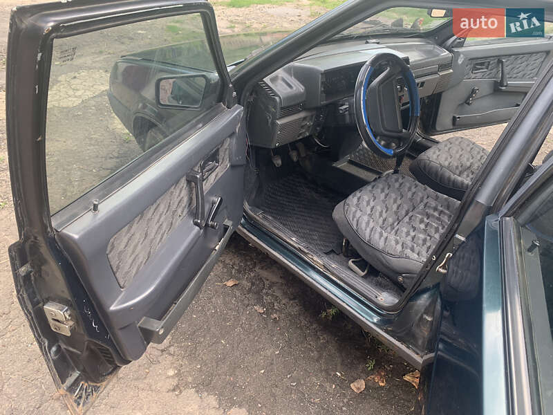 Хэтчбек ВАЗ / Lada 2109 2002 в Дубно