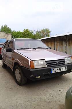 Хэтчбек ВАЗ / Lada 2109 2003 в Виннице