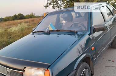 Хетчбек ВАЗ / Lada 2109 2004 в Лохвиці