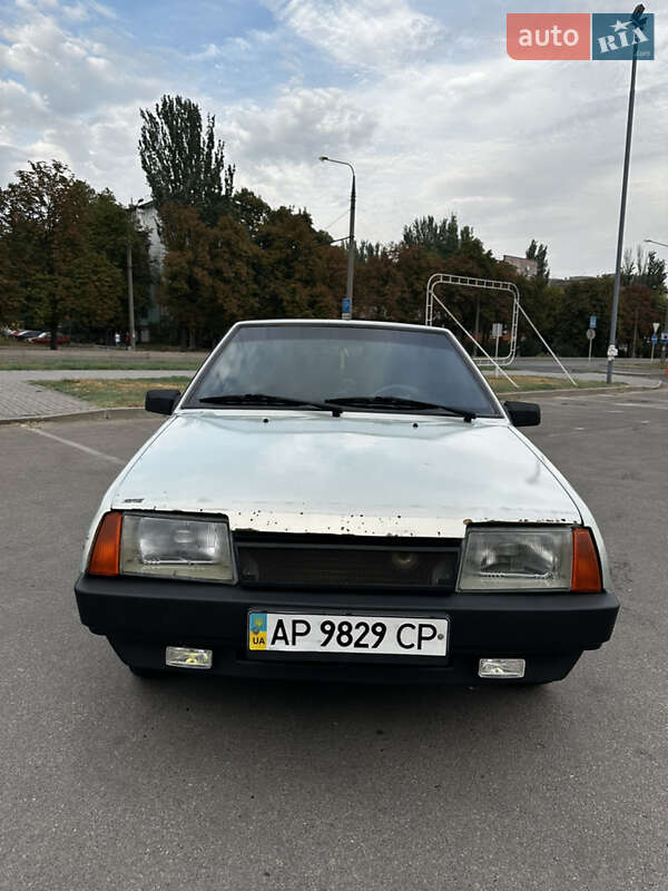 Хэтчбек ВАЗ / Lada 2109 2002 в Запорожье