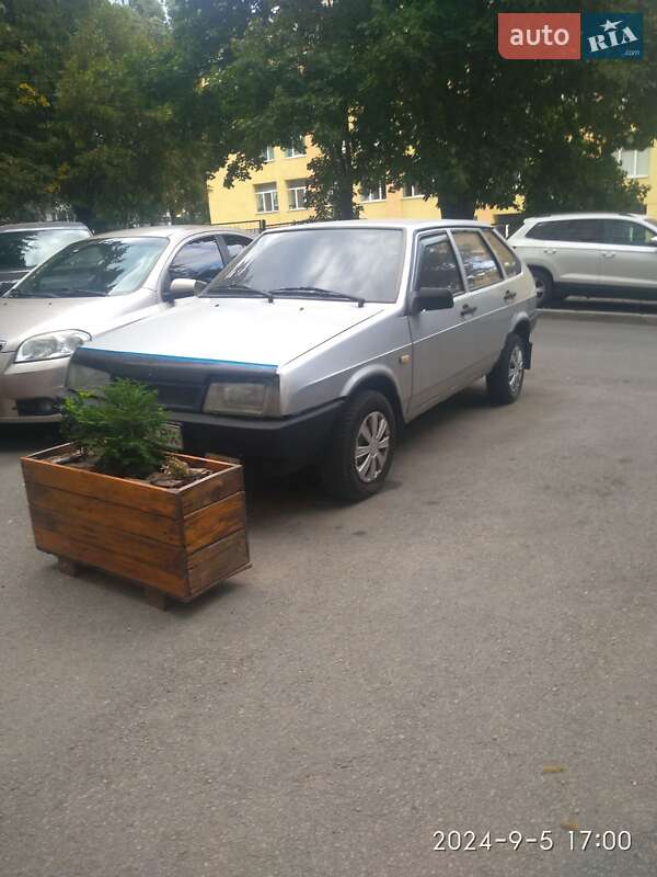 Хэтчбек ВАЗ / Lada 2109 1991 в 