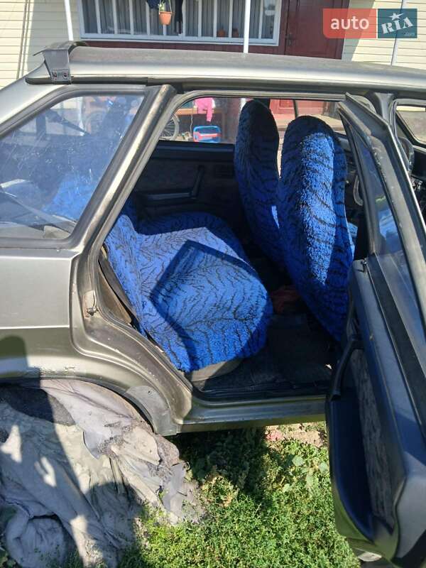 Хэтчбек ВАЗ / Lada 2109 2002 в Березному