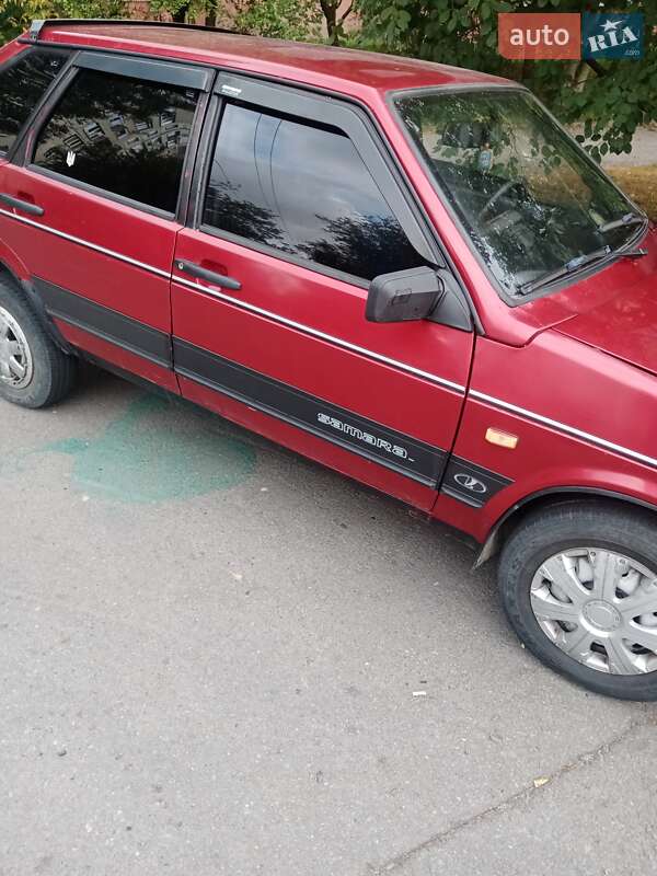 Хэтчбек ВАЗ / Lada 2109 1990 в Львове