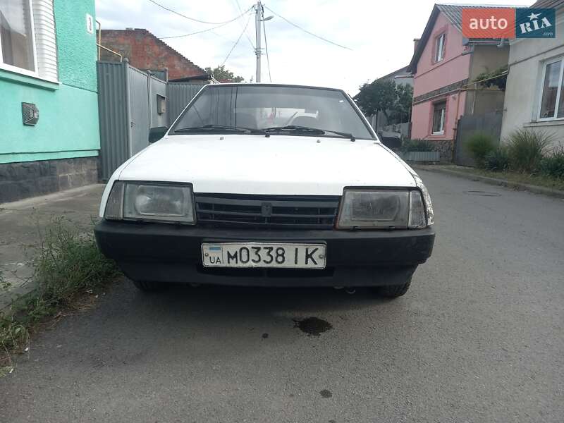 Хетчбек ВАЗ / Lada 2109 1989 в Ужгороді