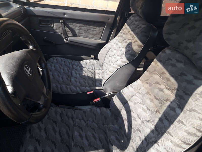 Хетчбек ВАЗ / Lada 2109 2001 в Зарічному фото 4 Хетчбек ВАЗ / Lada 2109 2001 в Зарічному