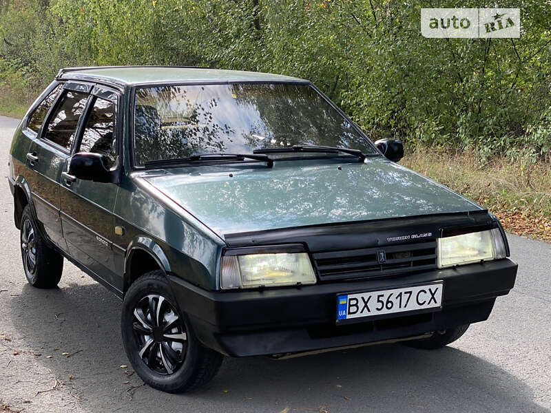 Хетчбек ВАЗ / Lada 2109 2004 в Романіву