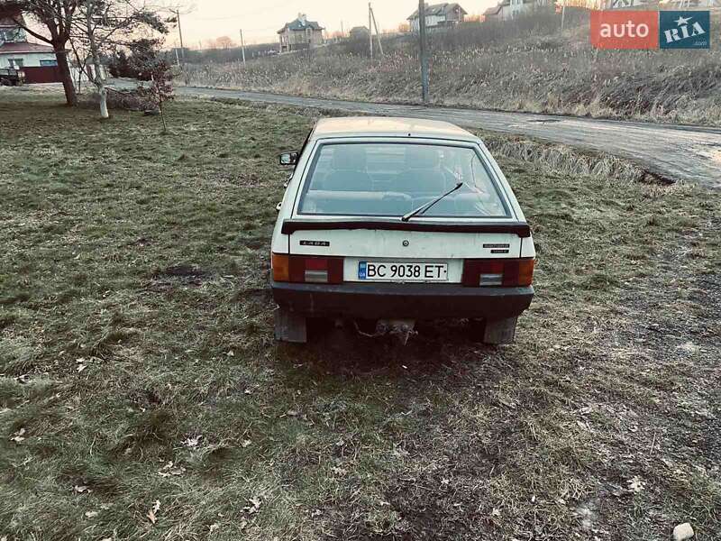 Хетчбек ВАЗ / Lada 2109 1992 в Львові фото 5 Хетчбек ВАЗ / Lada 2109 1992 в Львові