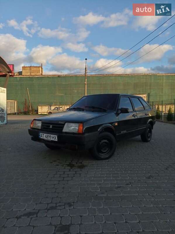 Хэтчбек ВАЗ / Lada 2109 2003 в Надворной фото Хэтчбек ВАЗ / Lada 2109 2003 в Надворной