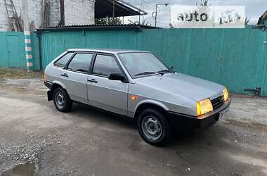 Хэтчбек ВАЗ / Lada 2109 2002 в Черкассах