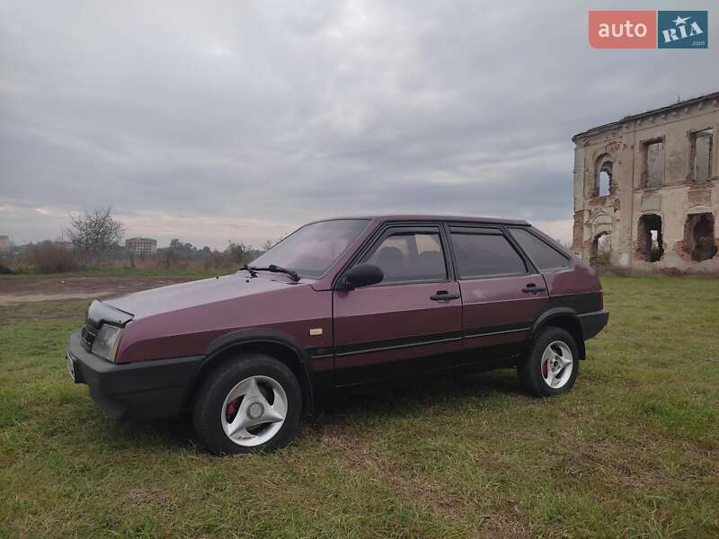 Хэтчбек ВАЗ / Lada 2109 1995 в Изяславе