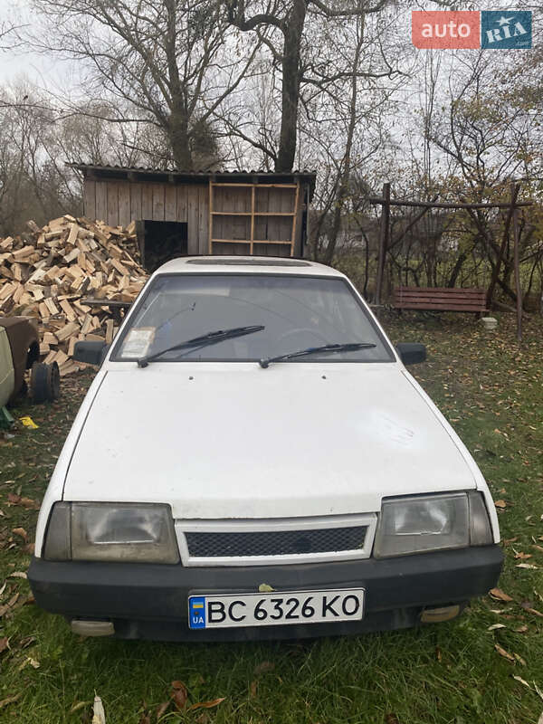 Хэтчбек ВАЗ / Lada 2109 1992 в Львове