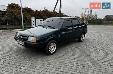 Хетчбек ВАЗ / Lada 2109 2000 в Мукачевому