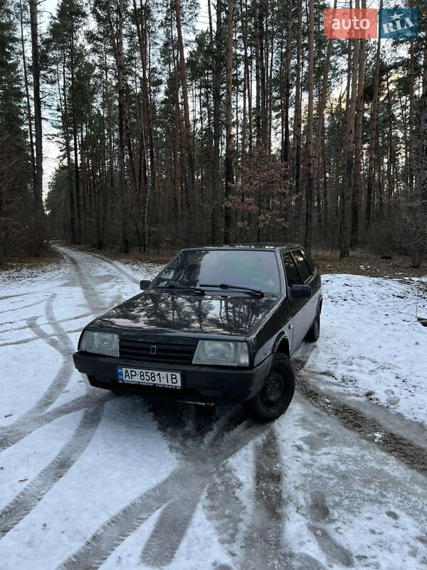 Хэтчбек ВАЗ / Lada 2109 2009 в Киеве