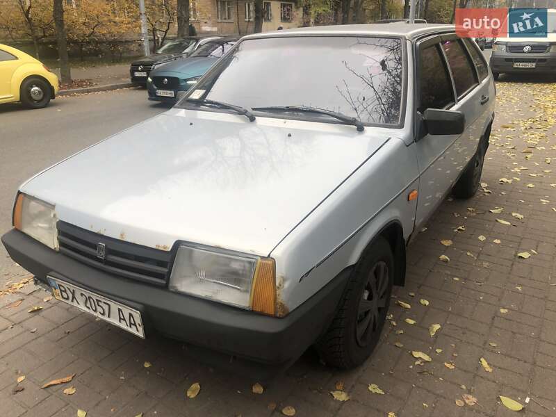 Хэтчбек ВАЗ / Lada 2109 2004 в Киеве