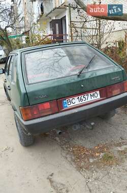 Хэтчбек ВАЗ 2109 1997 в 