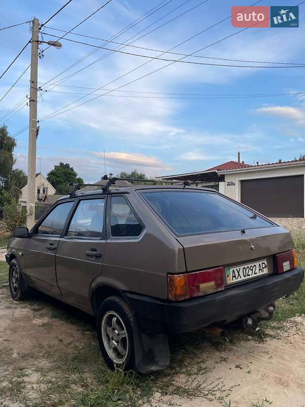 Хэтчбек ВАЗ / Lada 2109 1995 в Харькове