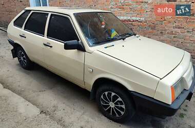 Хэтчбек ВАЗ / Lada 2109 1993 в Городке