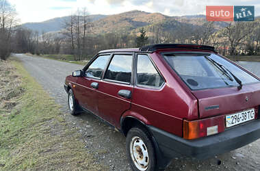 Хэтчбек ВАЗ / Lada 2109 2001 в Сколе