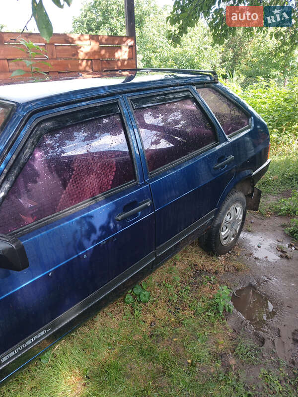 Хэтчбек ВАЗ / Lada 2109 2005 в Черкассах