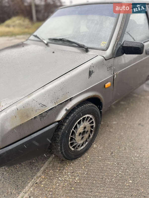 Хетчбек ВАЗ / Lada 2109 1991 в Винниках