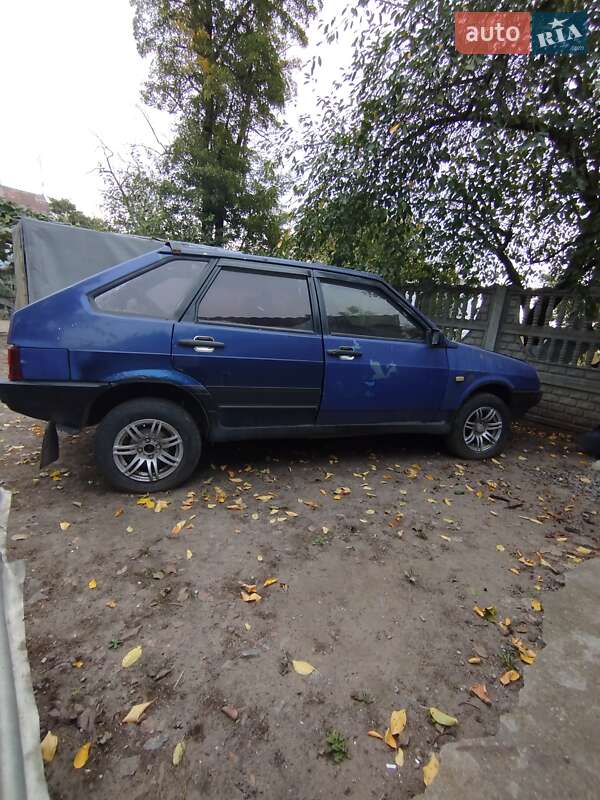 Хэтчбек ВАЗ / Lada 2109 2003 в Ракитном