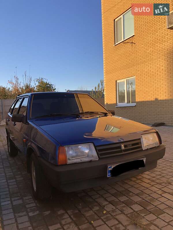 Хэтчбек ВАЗ / Lada 2109 2001 в Днепре