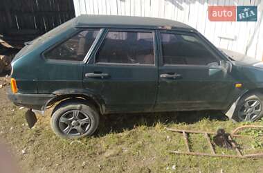 Хэтчбек ВАЗ 2109 2002 в 