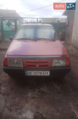 Хэтчбек ВАЗ / Lada 2109 1991 в Врадиевке