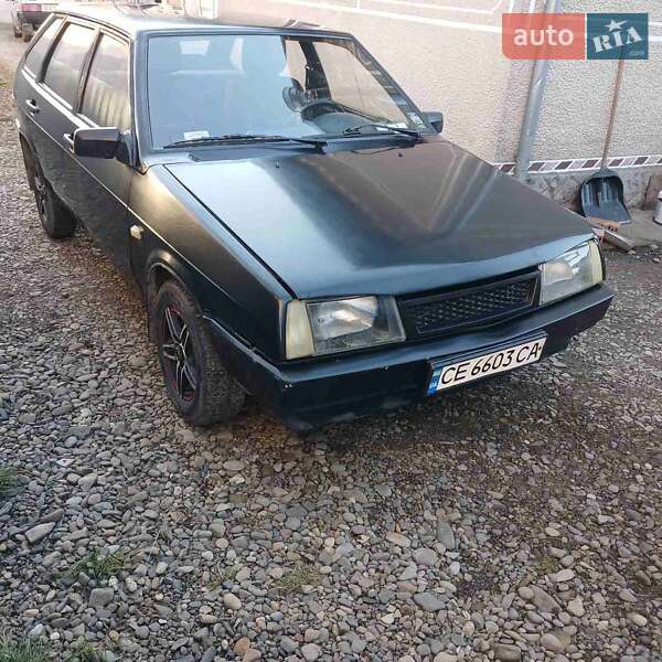 Хетчбек ВАЗ / Lada 2109 1995 в Чернівцях