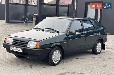 Хэтчбек ВАЗ / Lada 2109 2003 в Черновцах