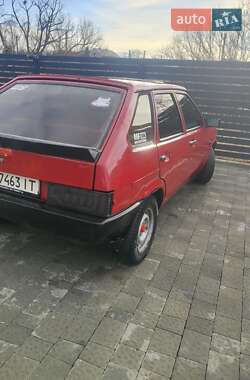 Хэтчбек ВАЗ 2109 1991 в 