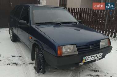 Хетчбек ВАЗ / Lada 2109 2005 в Великих Мостах