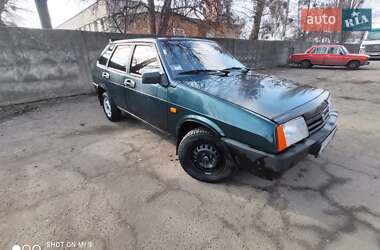 Хэтчбек ВАЗ / Lada 2109 2002 в Черкассах