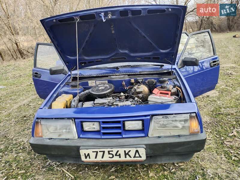 Хетчбек ВАЗ / Lada 2109 1991 в Саврані