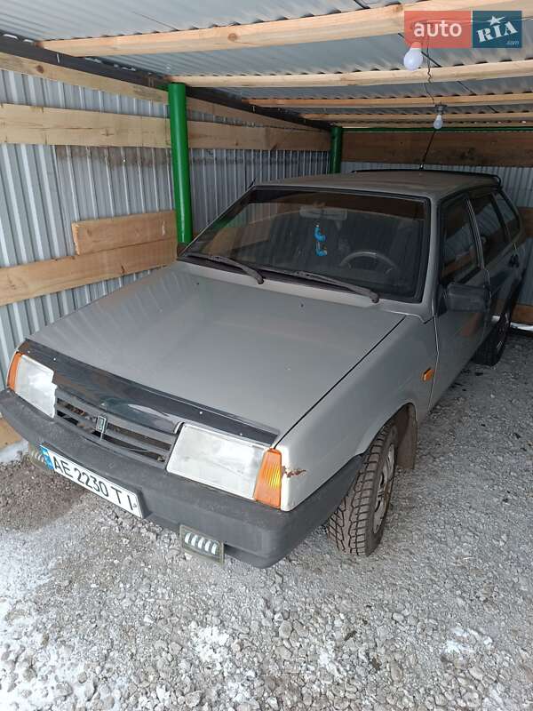 Хэтчбек ВАЗ / Lada 2109 2006 в Днепре