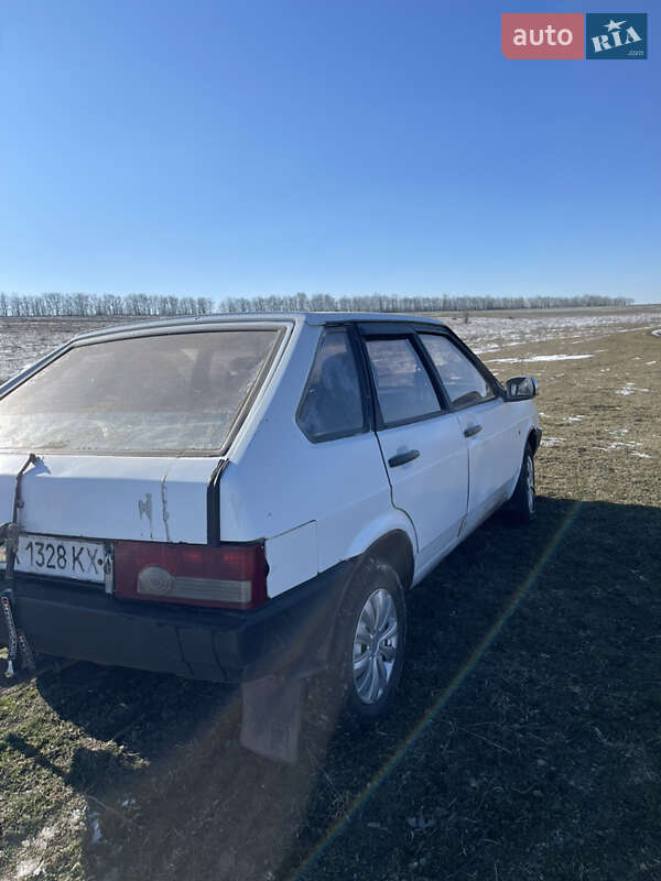 Хэтчбек ВАЗ / Lada 2109 1991 в Врадиевке