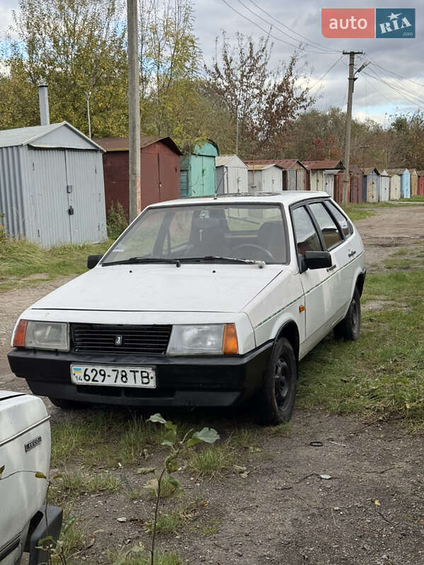 Хэтчбек ВАЗ / Lada 2109 1988 в Львове